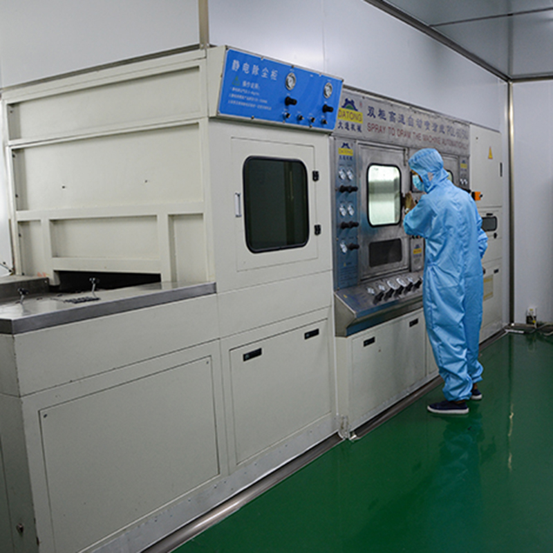 硅膠手感油噴涂車間